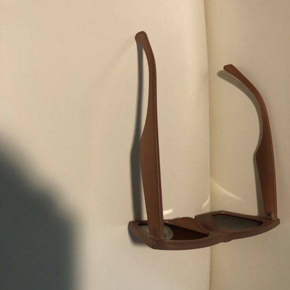 🕙 THIS BRAND NEW FEISEDY GORGEOUS SUNGLASSES WITH CASE - Picture 5 of 9